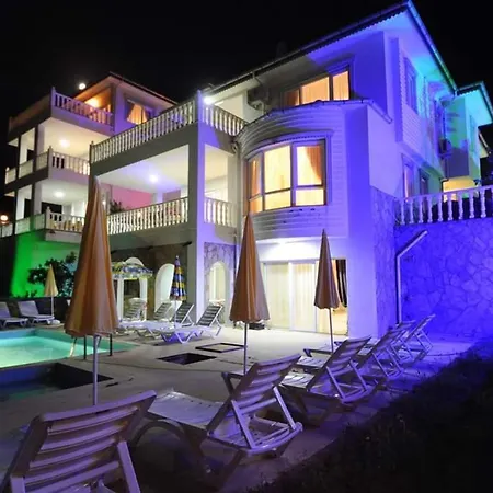 Grand View Villa *